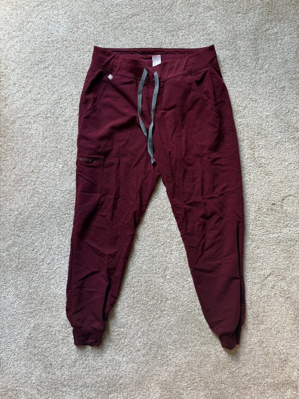 FIGS Technical Collection Burgundy Jogger Scrub Pants Women’s Small Petite